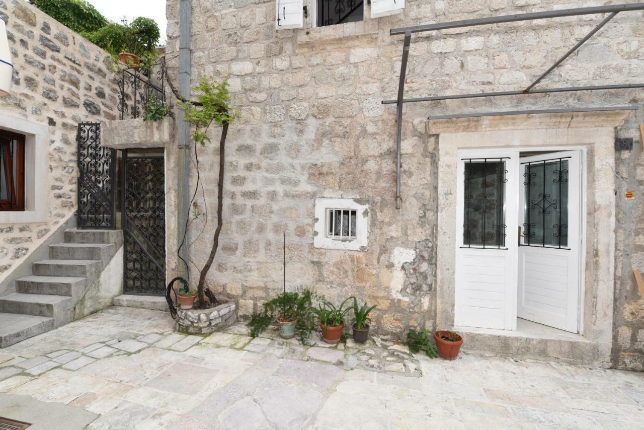 Hostel Michel Budva Exterior foto